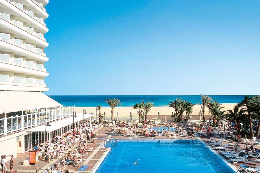 piscina-hotel-riu-oliva-beach-resort2.jpg